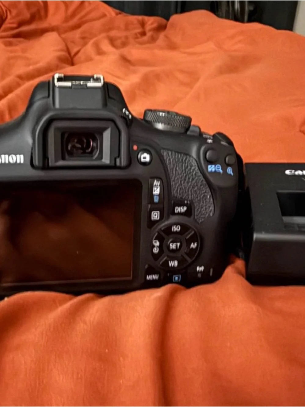 Canon DSLR Camera with Black Body and Black Lens